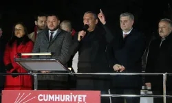 Özgür Özel’den Tanju Özcan’a destek