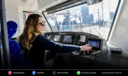 Kadın sürücü raylarda fark yaratıyor