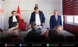 Seferihisar’da miniklerden oyuncak dayanışması