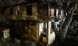 Yalnız yaşadığı evinde çıkan yangında öldü