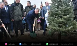 İzmir’de 15 bin fidan toprakla buluşturuldu