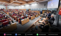 İzmir meclisinde yönetim ve komisyonlar belirlendi