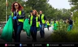 Bornova’da anlamlı temizlik hareketi