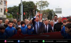 Buca’da 23 Nisan coşkusu kortej ve şenlikle yaşandı