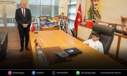 Gaziemir’de başkanlık koltuğu minik Ege’ye devredildi