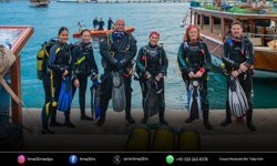 Kuşadası’nda Dünya Günü’nde kıyı ve deniz temizliği