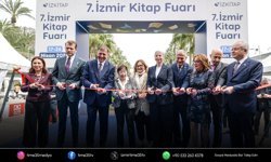 İzmir kitap fuarı kapılarını ziyaretçilere açtı