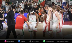 Karşıyaka'nın potada önünde iki final kaldı