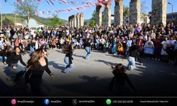 Efes Selçuk’ta tiyatro festivali coşkusu