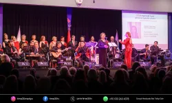 İzmir’de otizm farkındalığı için kırmızı notalar yükseldi