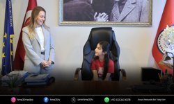 Konak’ta başkanlık koltuğu 23 Nisan’da çocuklara devredildi