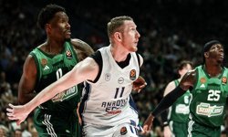 Anadolu Efes sezonu mağlubiyetle tamamladı