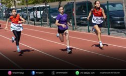 Karşıyaka’da 23 Nisan atletizm şenliği düzenlendi