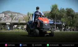 Büyükşehir ekipleri İzmir’i bayrama hazırlıyor