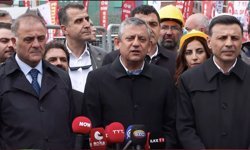 Özel Kadıköy’de 1 Mayıs kutlamalarına katıldı