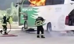 Terminalde yolcu otobüsü alev alev yandı