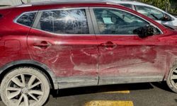 Kontrolden çıkan cip işçilere çarptı: 2 yaralı