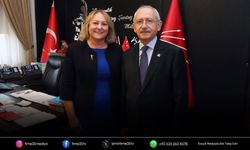 CHP Kadın Kolları'nın başına İzmirli Ayten Gülsever geçti