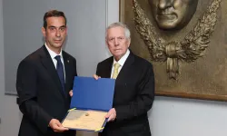 Aziz Yıldırım ve yönetimi mazbatalarını aldı
