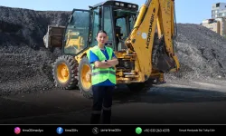 Buca'nın kadın kepçe operatöründen ilham veren başarı