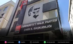CHP İzmir’de olağanüstü kurultay için imza süreci başladı