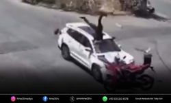 Ehliyetsiz sürücünün çarptığı motosikletli ağır yaralı