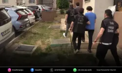 İzmir merkezli FETÖ operasyonu: 80 gözaltı