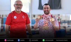 İzmirli özel sporcu Öztürk’ten tarihi başarı