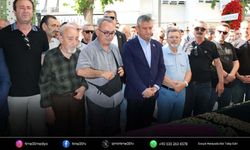 Özgür Özel, yakın arkadaşının acı gününde İzmir'deydi