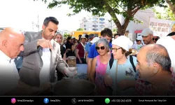 Aşure lokmalarıyla Çiğli’de kardeşlik mesajı