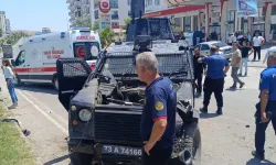Cizre'de zırhlı polis aracı takla attı: 2 polis yaralı