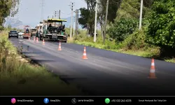 Efes Selçuk'ta asfalt seferberliği devam ediyor