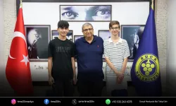 Başkan Vekili Benzer LGS şampiyonlarını ağırladı
