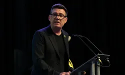 İngiltere'nin yeni Başbakanı Andy Burnham oldu