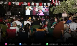 Bayraklı'da açık hava sinema günleri devam ediyor