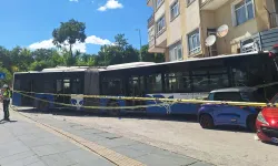Belediye otobüsü iş yerine girdi: 7 yaralı