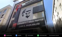 CHP İzmir'de 3 ilçe başkanı görevden alındı