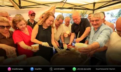 Başkan Mutlu’dan Konaklı komşularına aşure ikramı