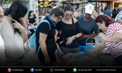 Karşıyaka Gece Pazarı kadın dayanışmasını büyütüyor