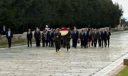 NATO heyeti Ankara Zirvesi öncesi Anıtkabir’de