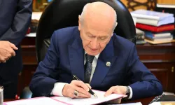 Bahçeli, Çerçeve Kanun Teklifini imzaladı