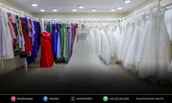 Bayraklı’da evlenecek çiftlere gelinlik ve damatlık desteği