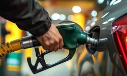 Benzine 2,74 lira zam geldi: İzmir’de fiyat 75,53 TL