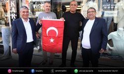Buca’da 30 Ağustos coşkusu esnafla buluştu