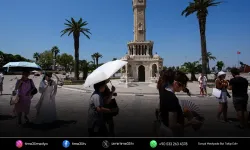 İzmir'de bunaltan sıcaklara poyraz molası