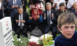 Şehit Eren Bülbül, kabri başında anıldı