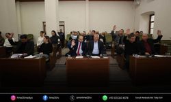 Urla Meclisi'nde çoğunluk sağlanamadı, oturum ertelendi