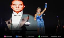 Gaziemir, Zafer Bayramı’nı Işın Karaca konseriyle kutladı