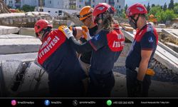İzmir İtfaiyesi ağır kurtarmaya hazırlanıyor