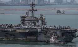 USS Abraham Lincoln görev sonrası paslandı